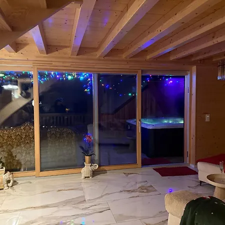 شقة Basel Airport Jacuzzi Chalet